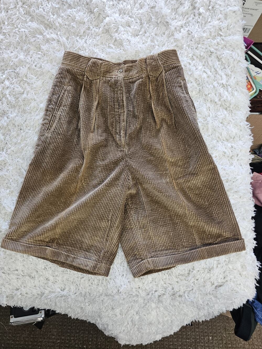 VTG 90s Rustic Corduroy Pleated High Waisted Bermuda Shorts Grunge Skater 22x10